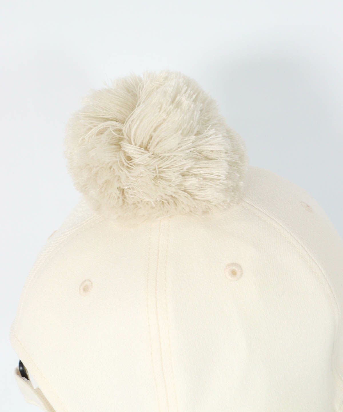 ボンボン部分（ホワイト）