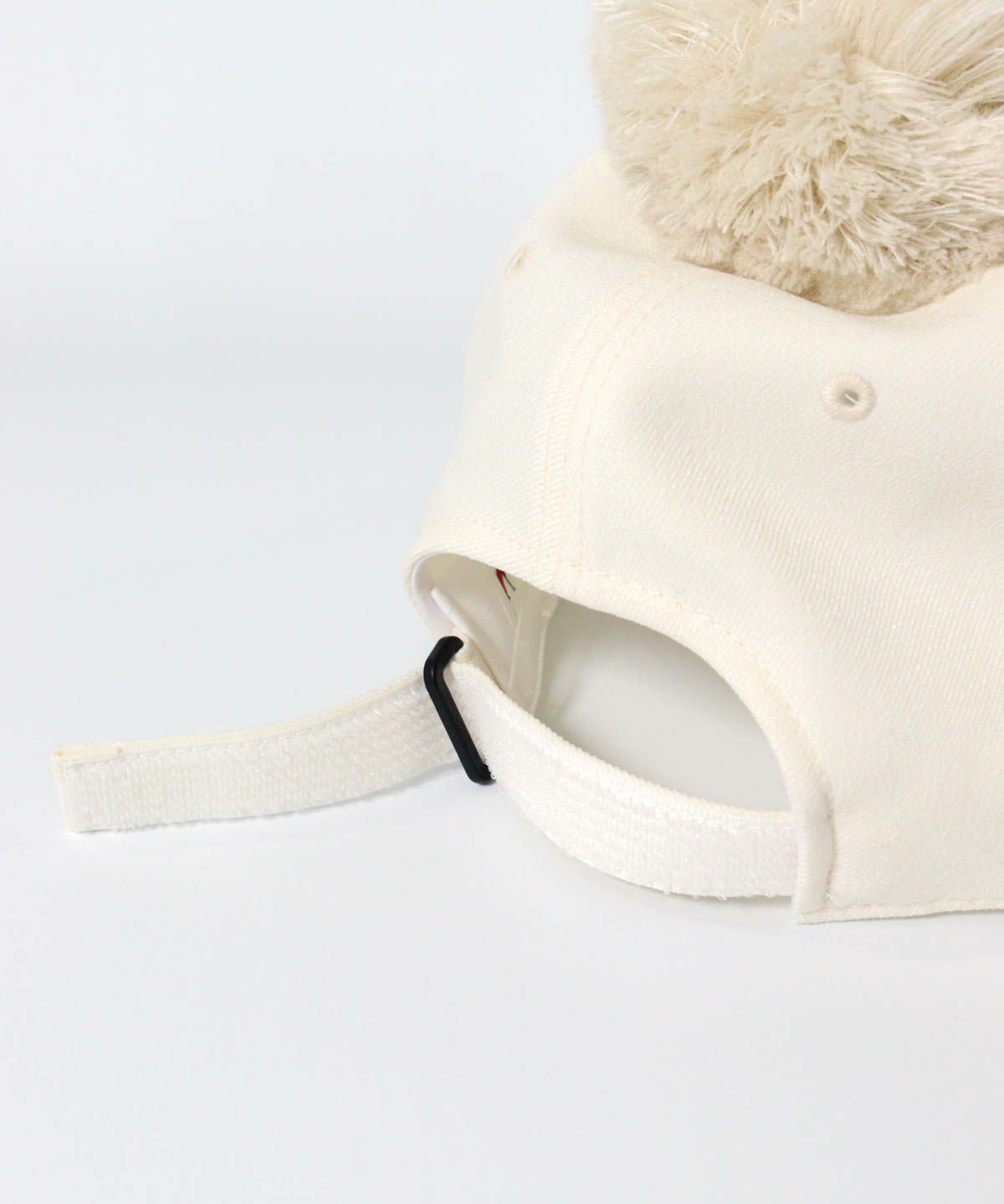 調節部分（ホワイト）