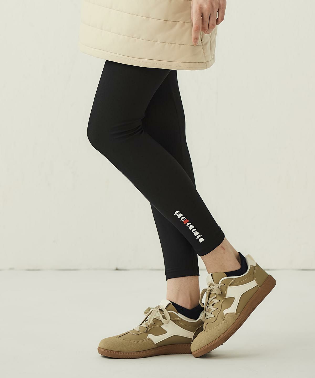 モデル着用画像(ブラック)