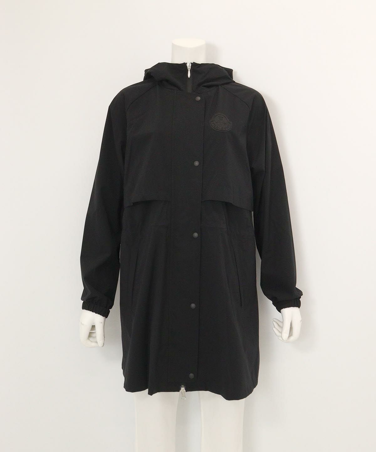 フード付撥水ナイロンコート(ブラック)前