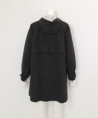 フード付撥水ナイロンコート(ブラック)後ろ