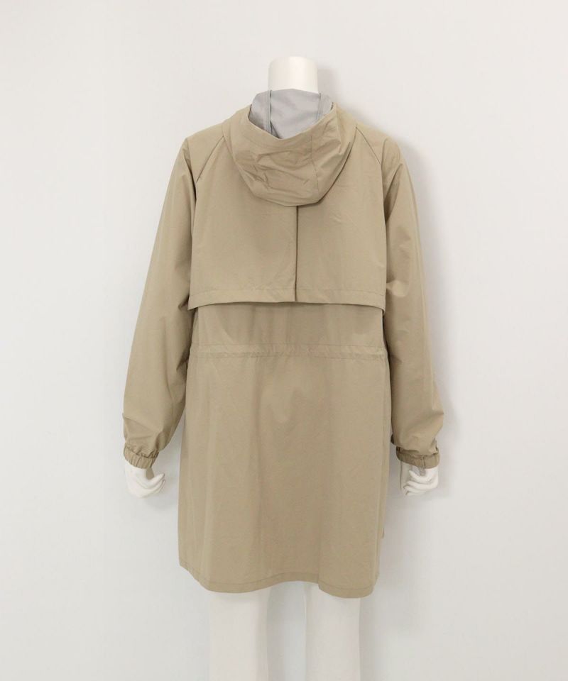フード付撥水ナイロンコート(ベージュ)後ろ