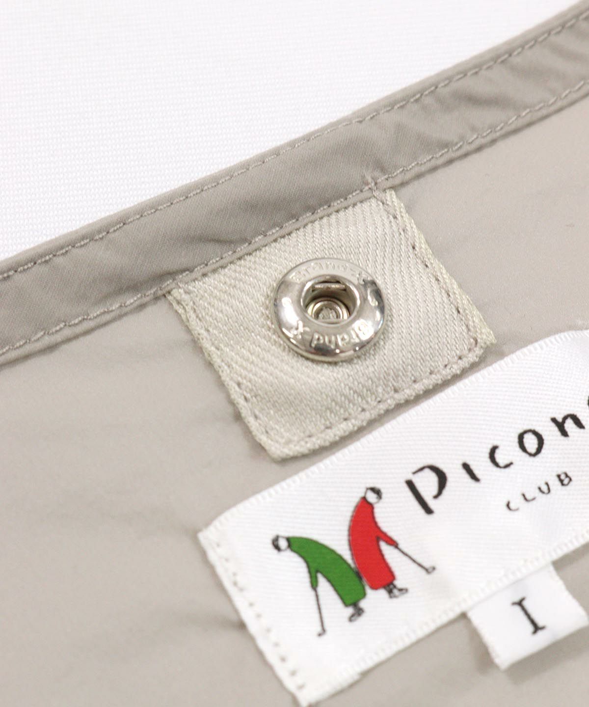 首元内側アップ(ライトグレー)