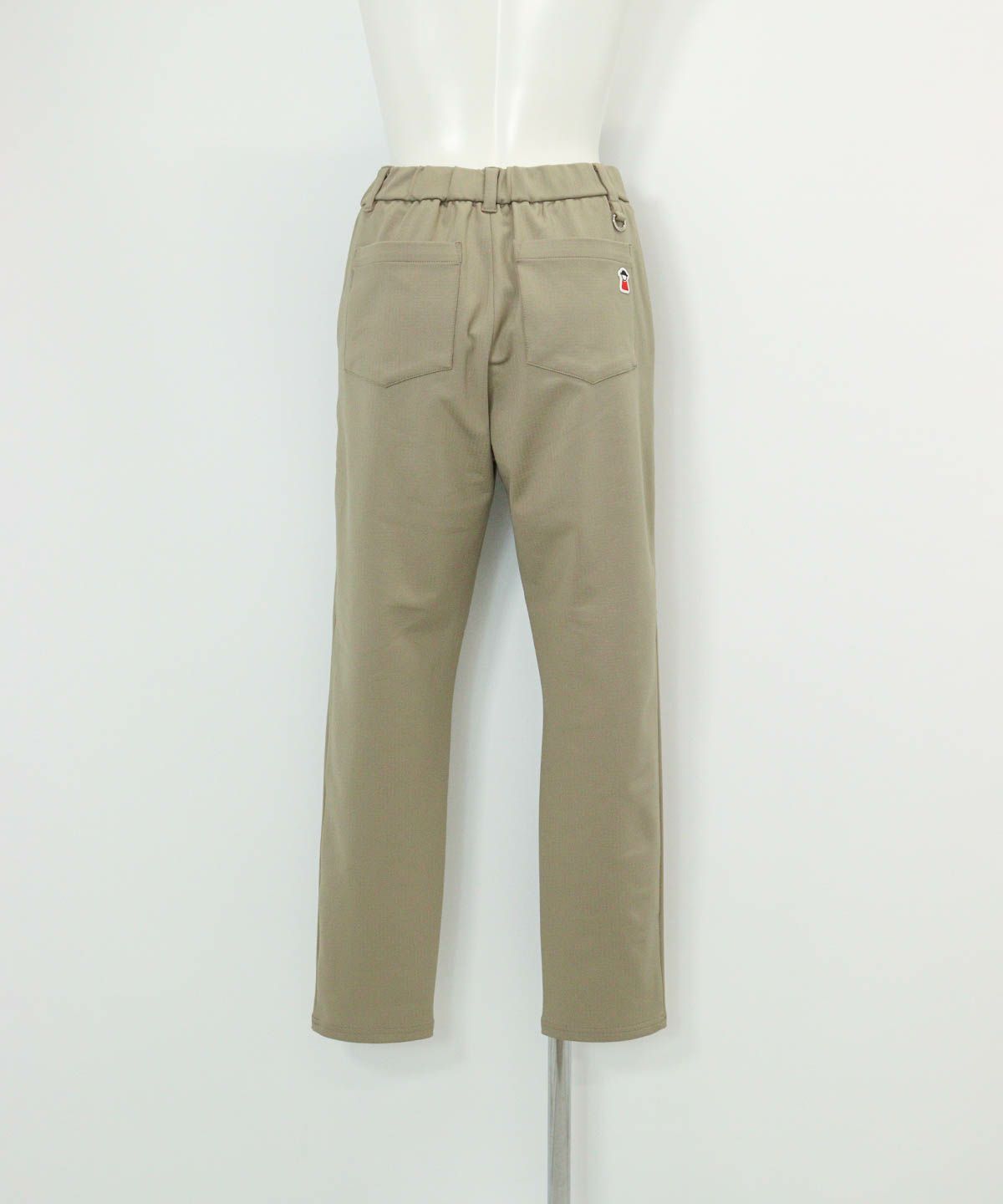 千鳥エンボス冷感パンツ(キャメル)後ろ