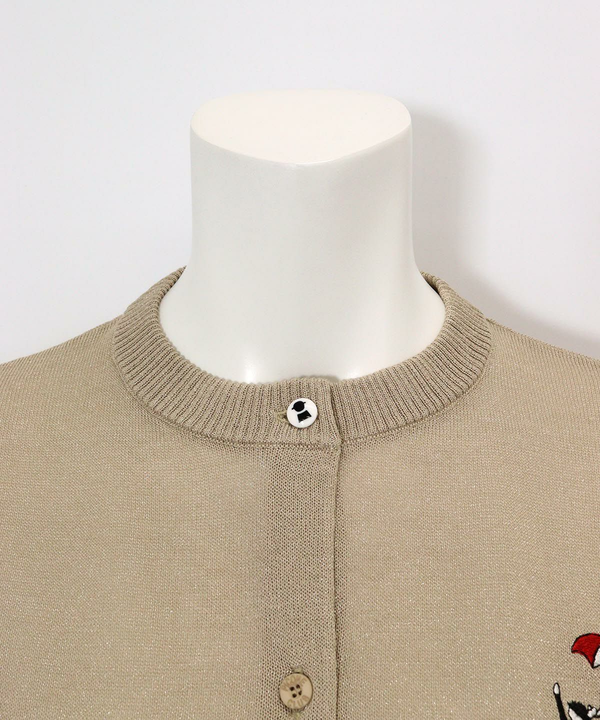 首元(ベージュ)