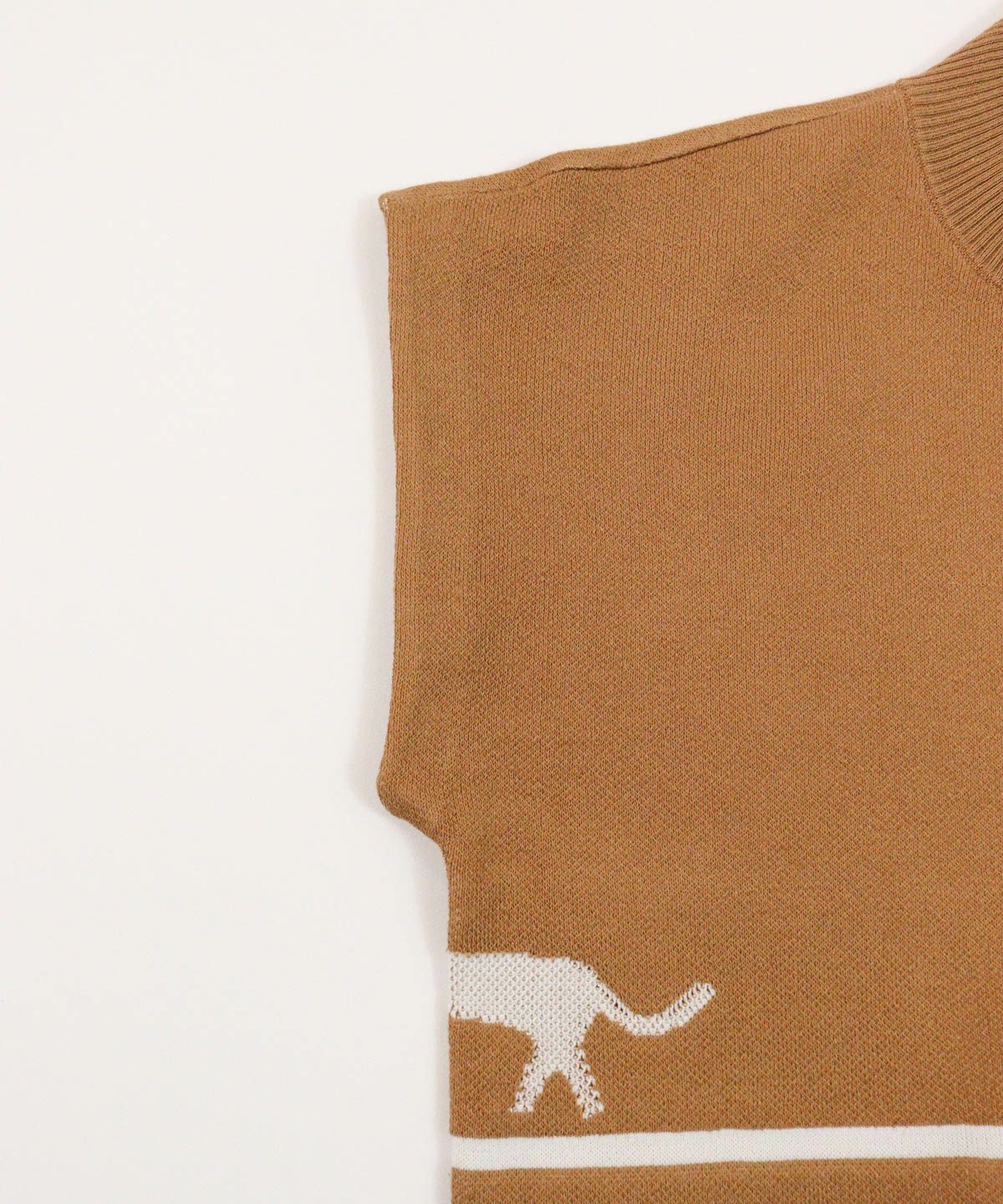 袖ぐり部分（キャメル）