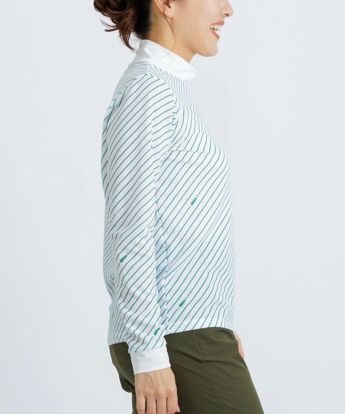 モデル着用画像(ホワイト×グリーン)