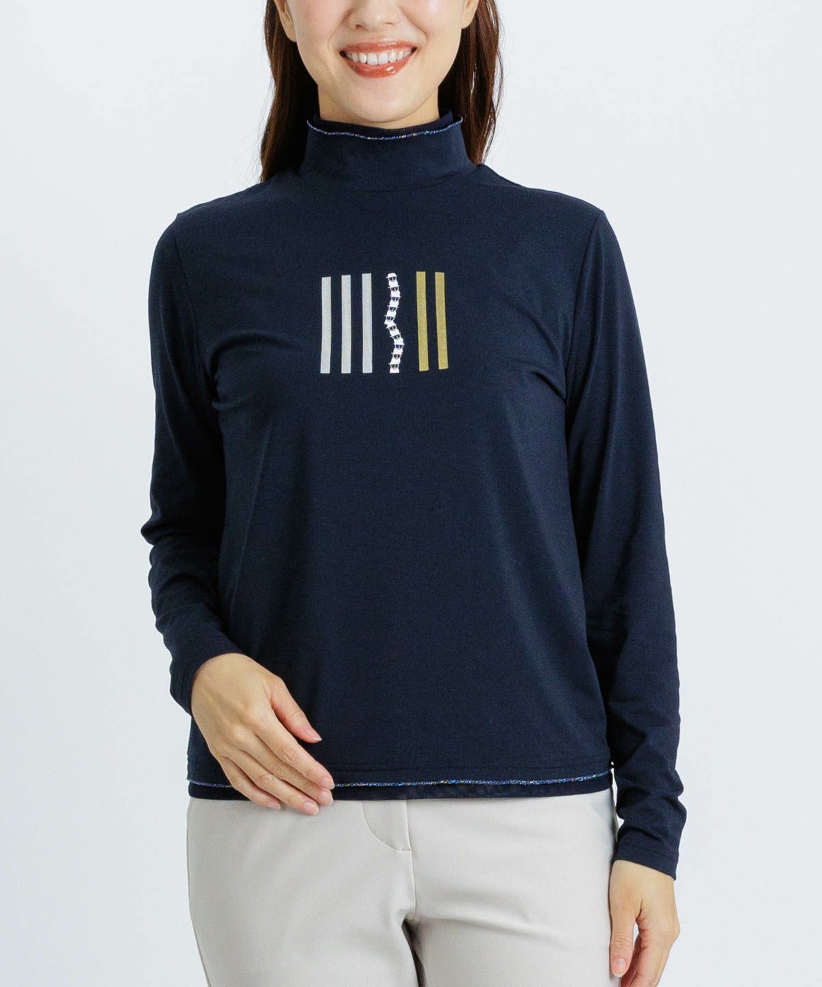 モデル着用画像(ネイビー)