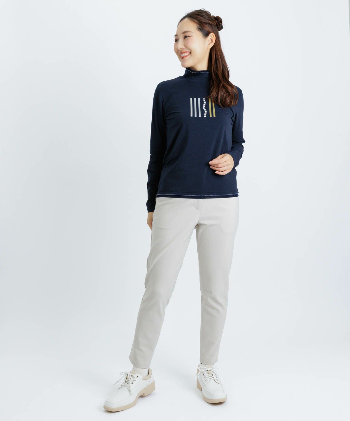 モデル着用画像(ネイビー)