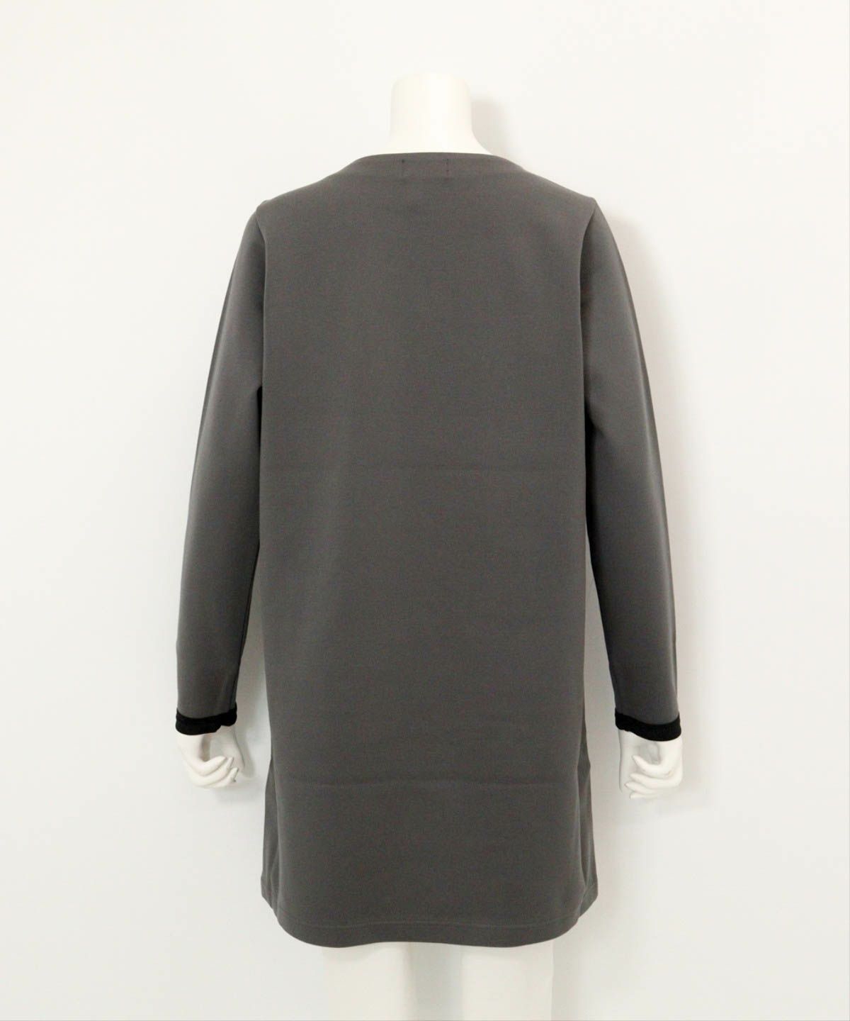 フロントポケット発熱チュニック後（グレー）