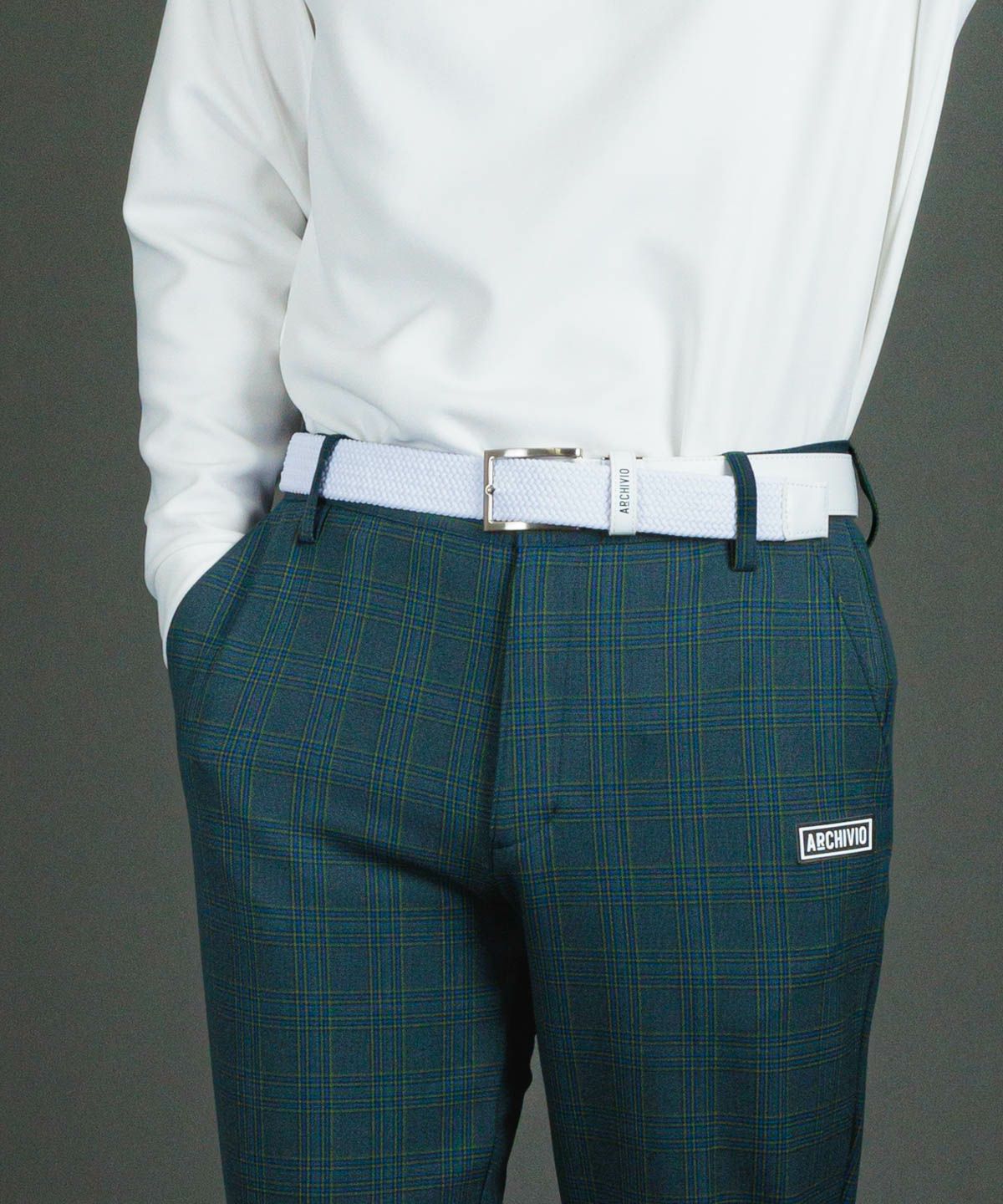 モデル着用画像（ホワイト）