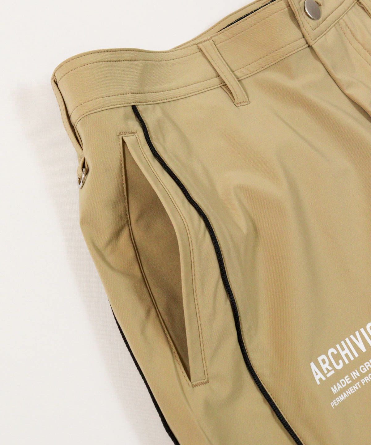 ポケット部分（ベージュ）