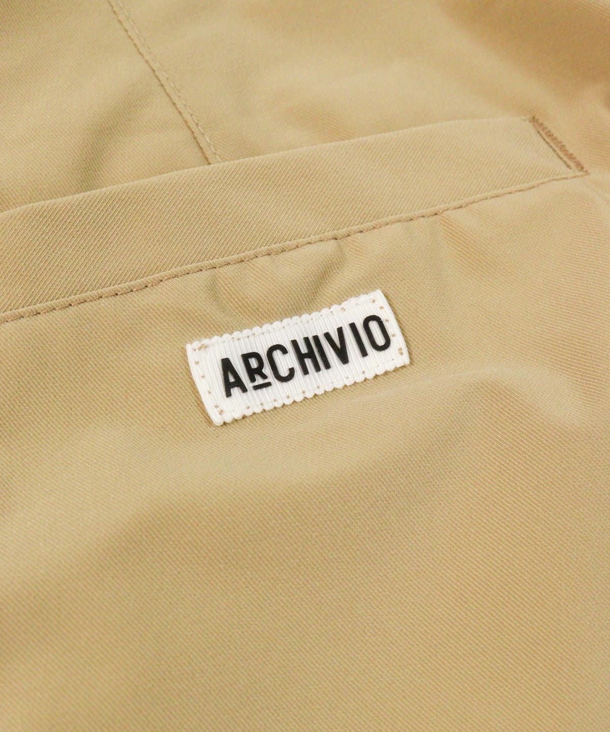 後ポケット部分（ベージュ）