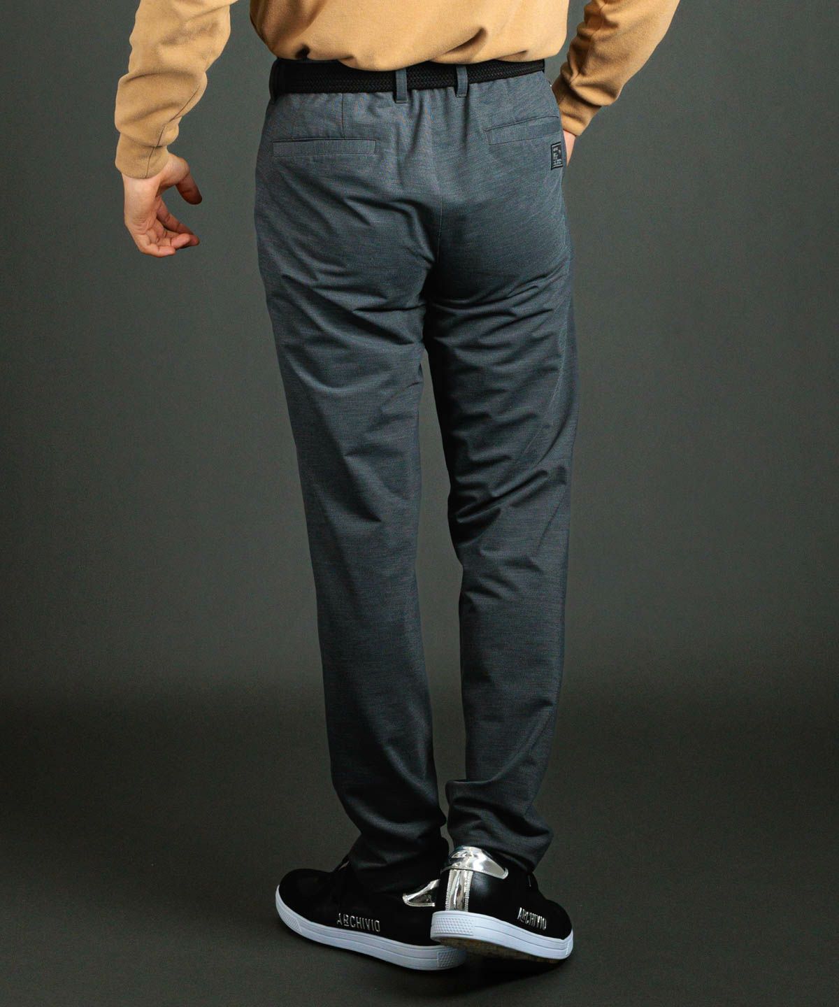 モデル着用画像（グレー）