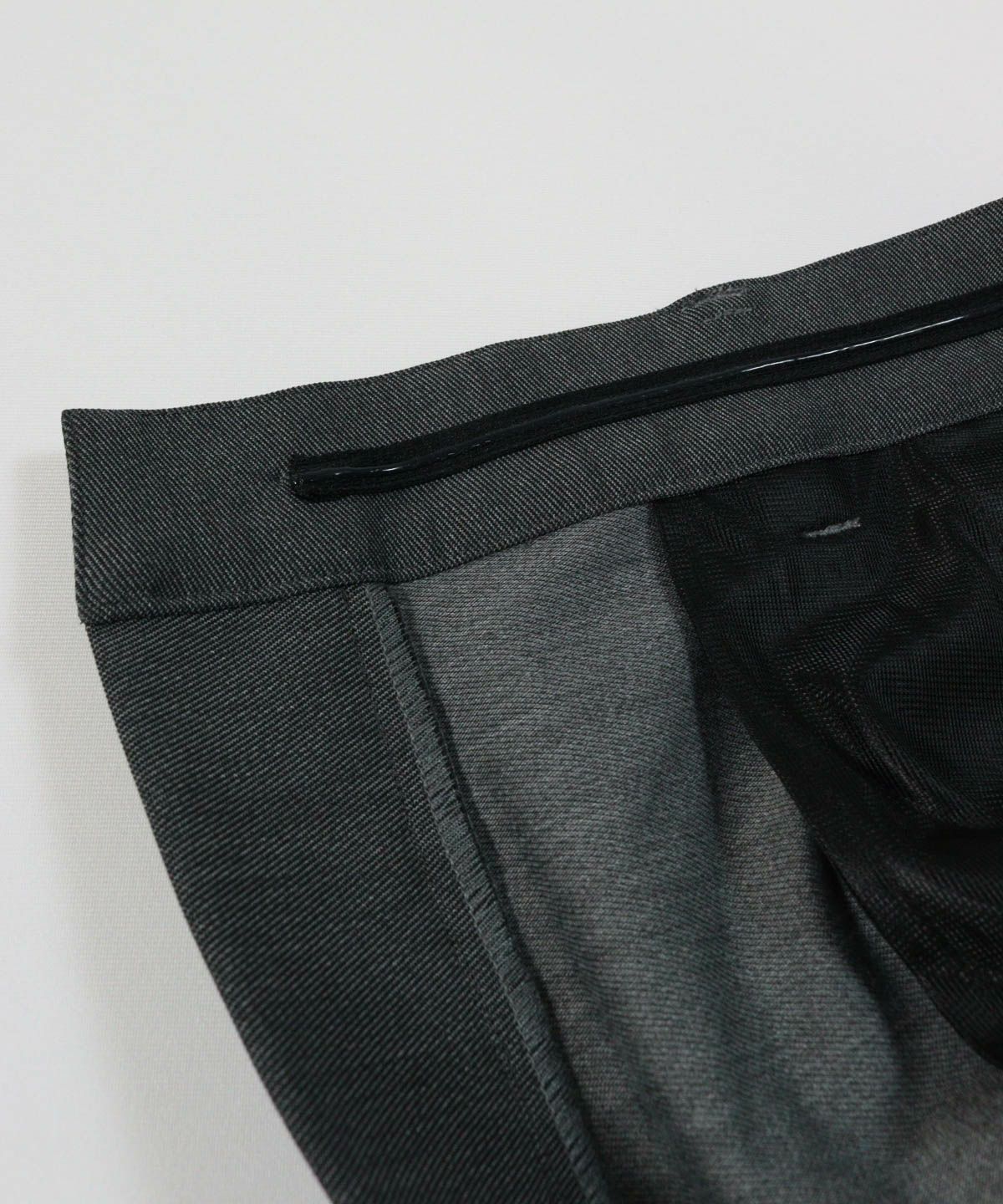 シャツストッパー部分（グレー）