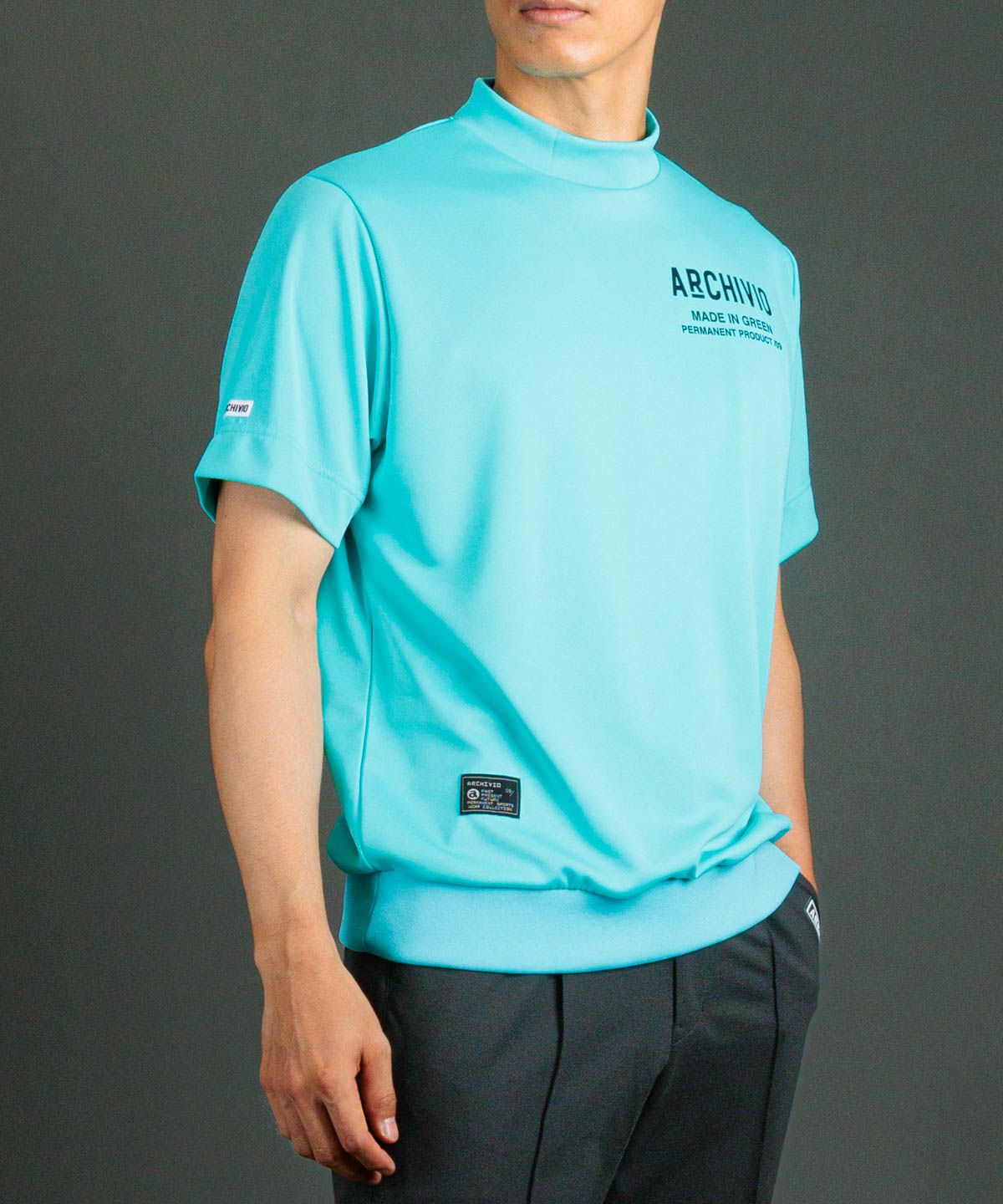 モデル着用画像（ライトブルー）