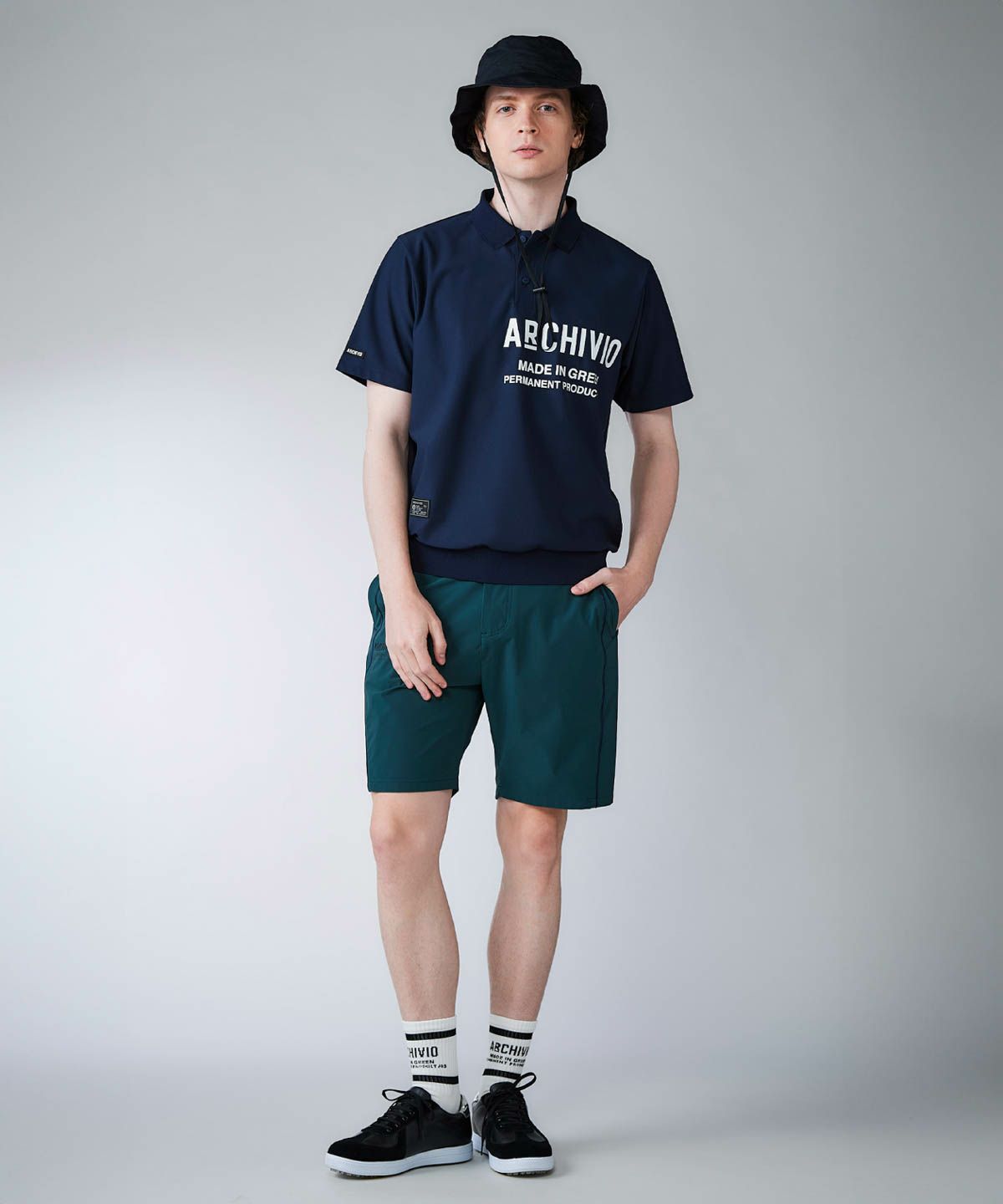 モデル着用画像（ネイビー）