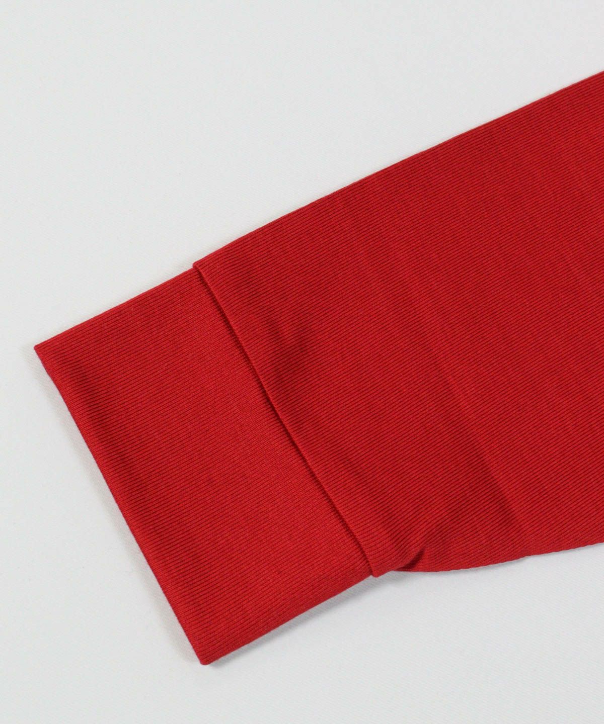 袖口部分（レッド）