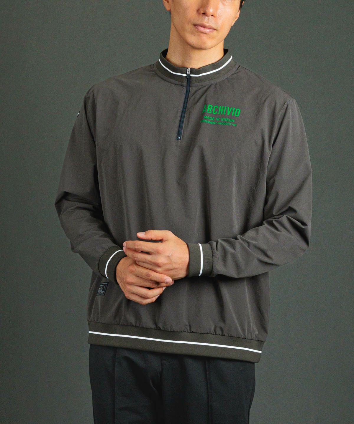 モデル着用画像（グレー）