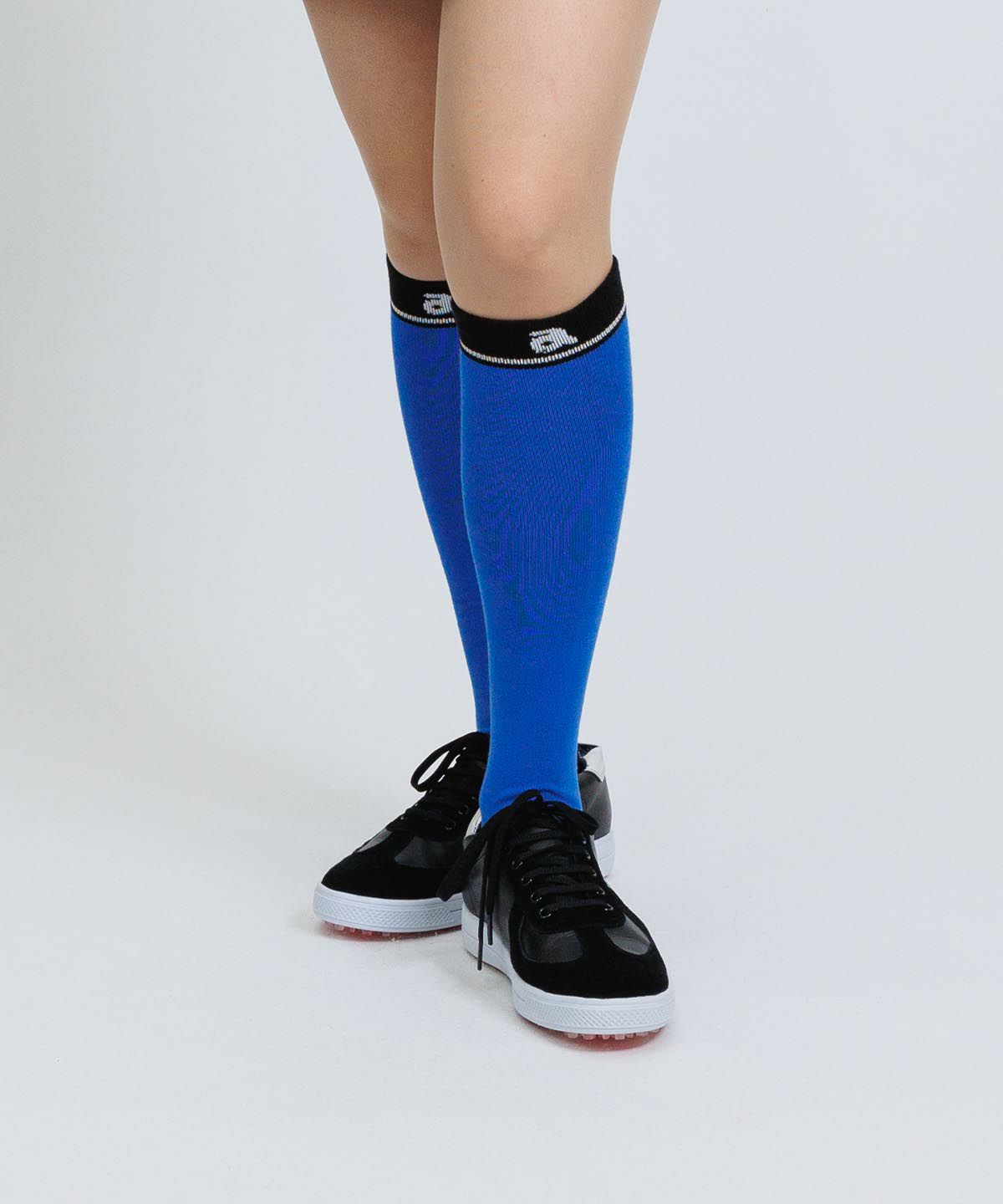 モデル着用画像（ブルー）