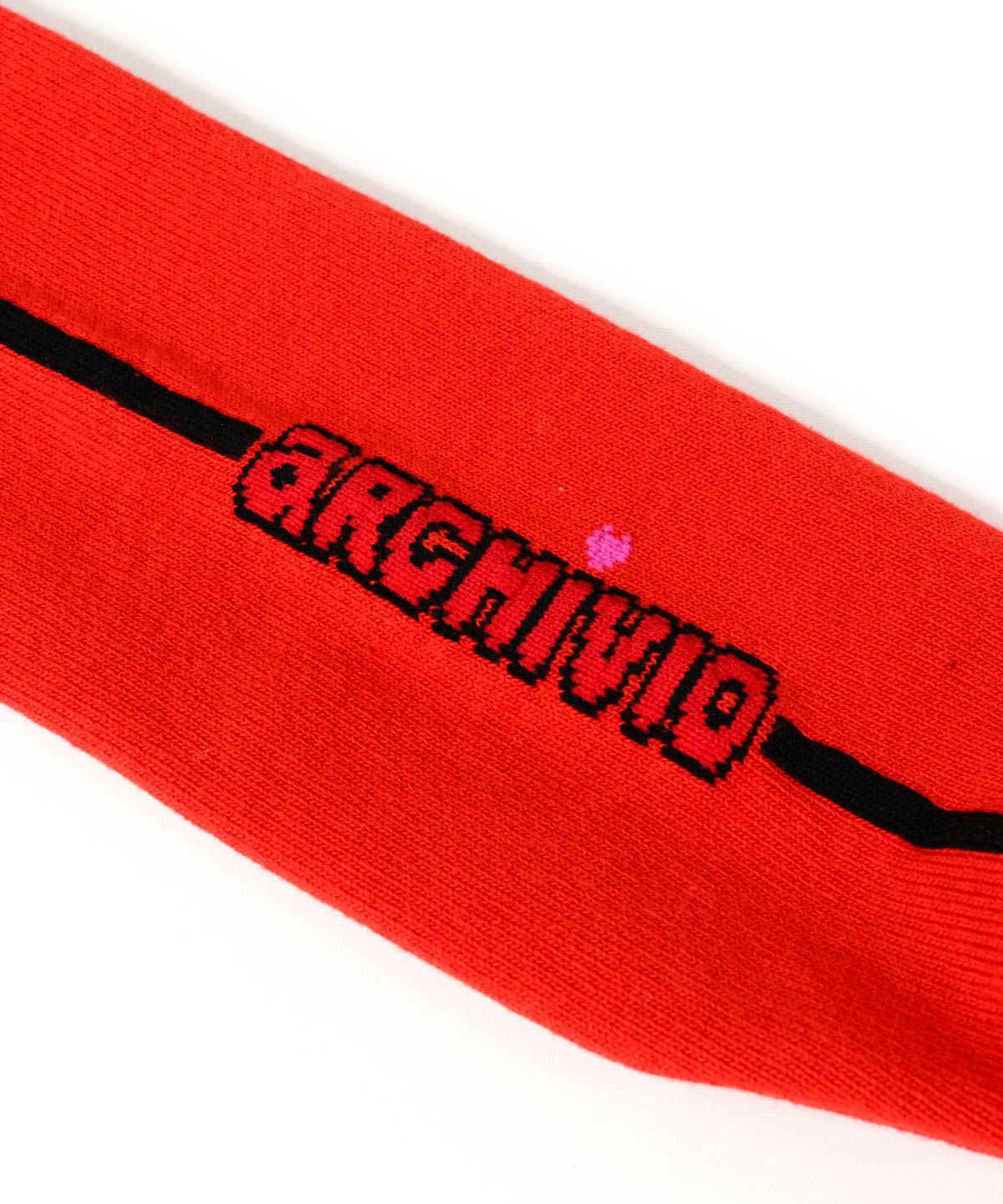 ロゴデザイン部分（レッド）