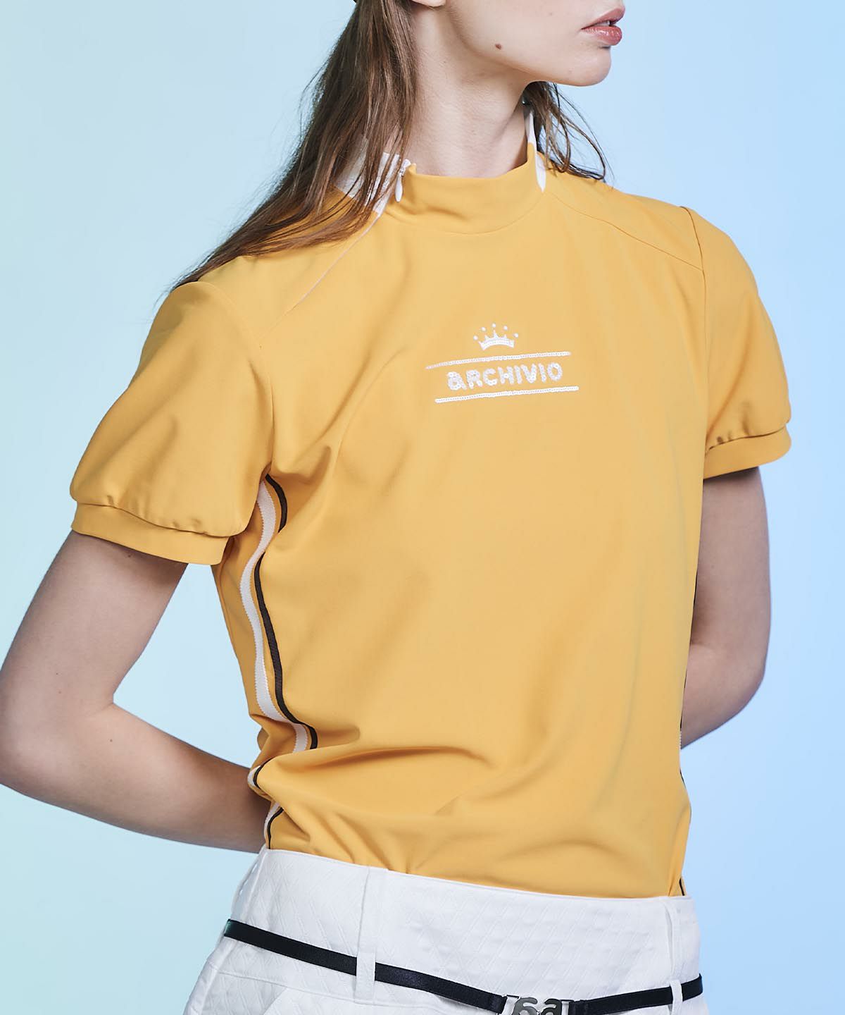 モデル着用画像（ライトオレンジ）