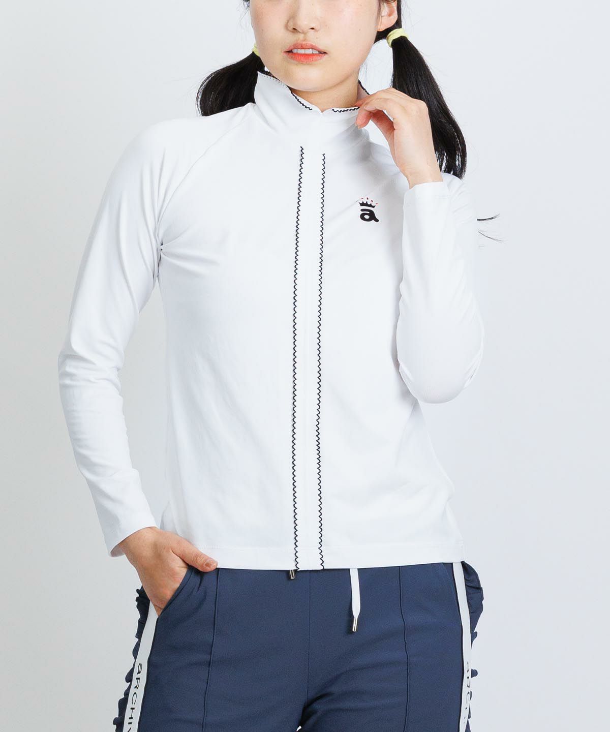 モデル着用画像（ホワイト×ブラック）