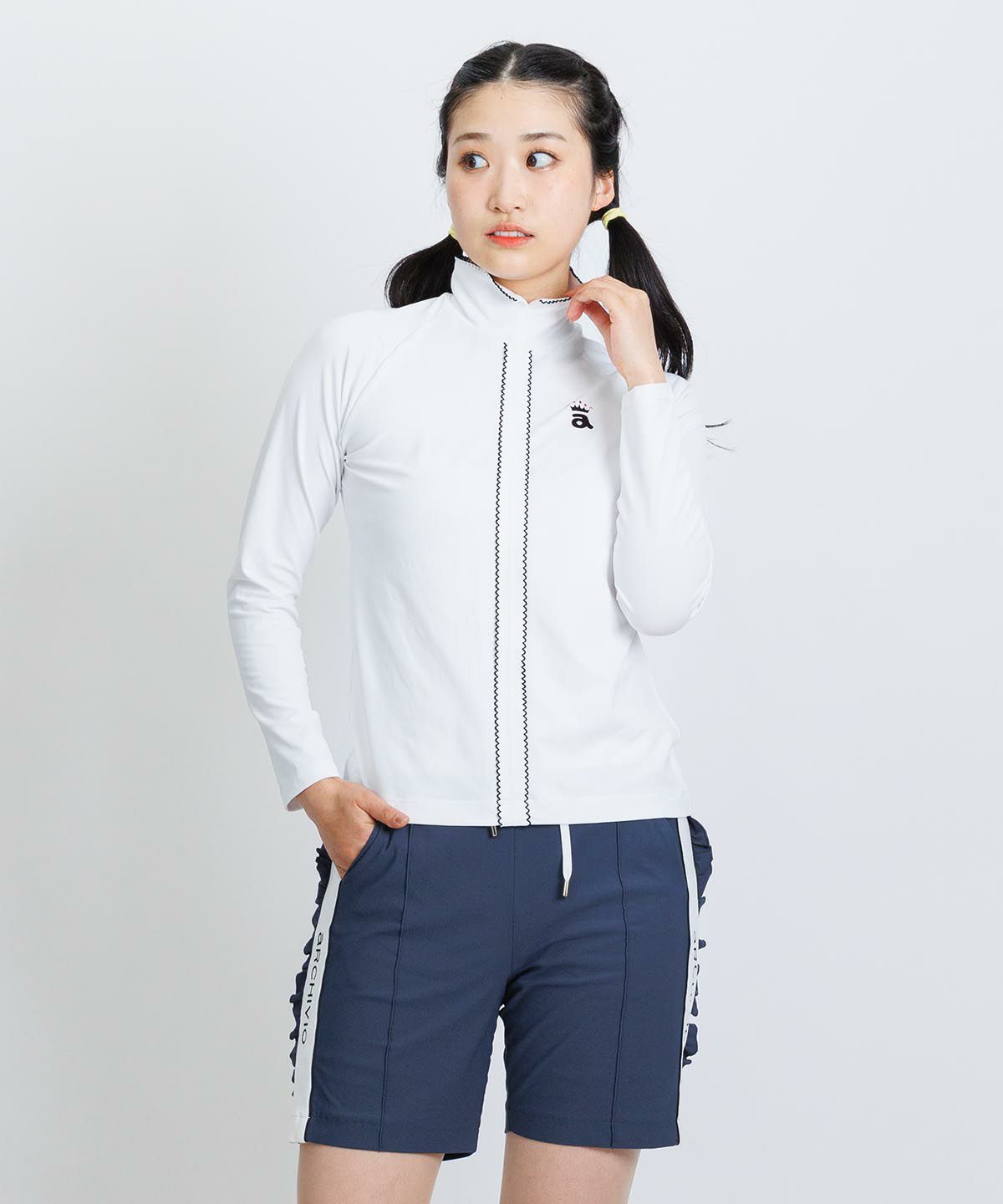 モデル着用画像（ホワイト×ブラック）