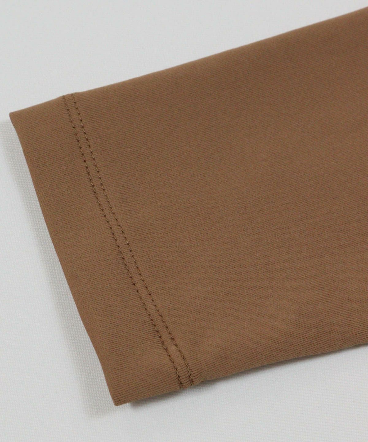 袖口部分（キャメル）