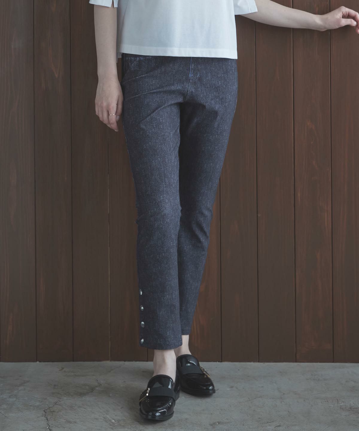 モデル着用画像（ネイビー）