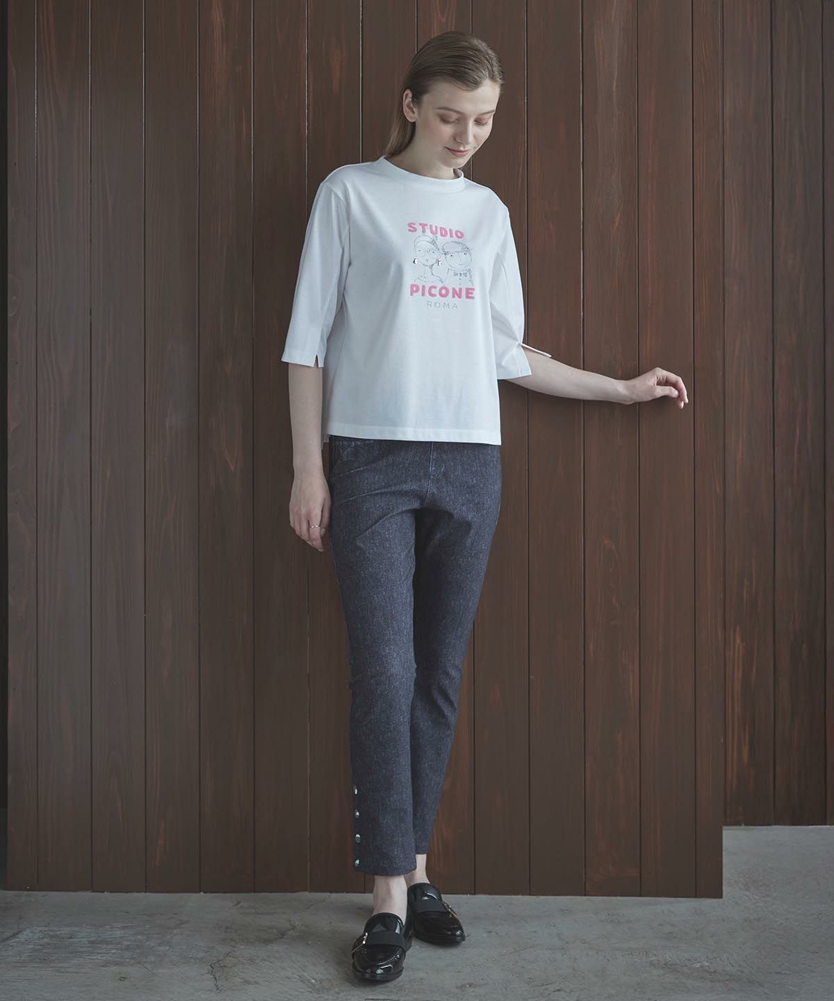 モデル着用画像（ネイビー）