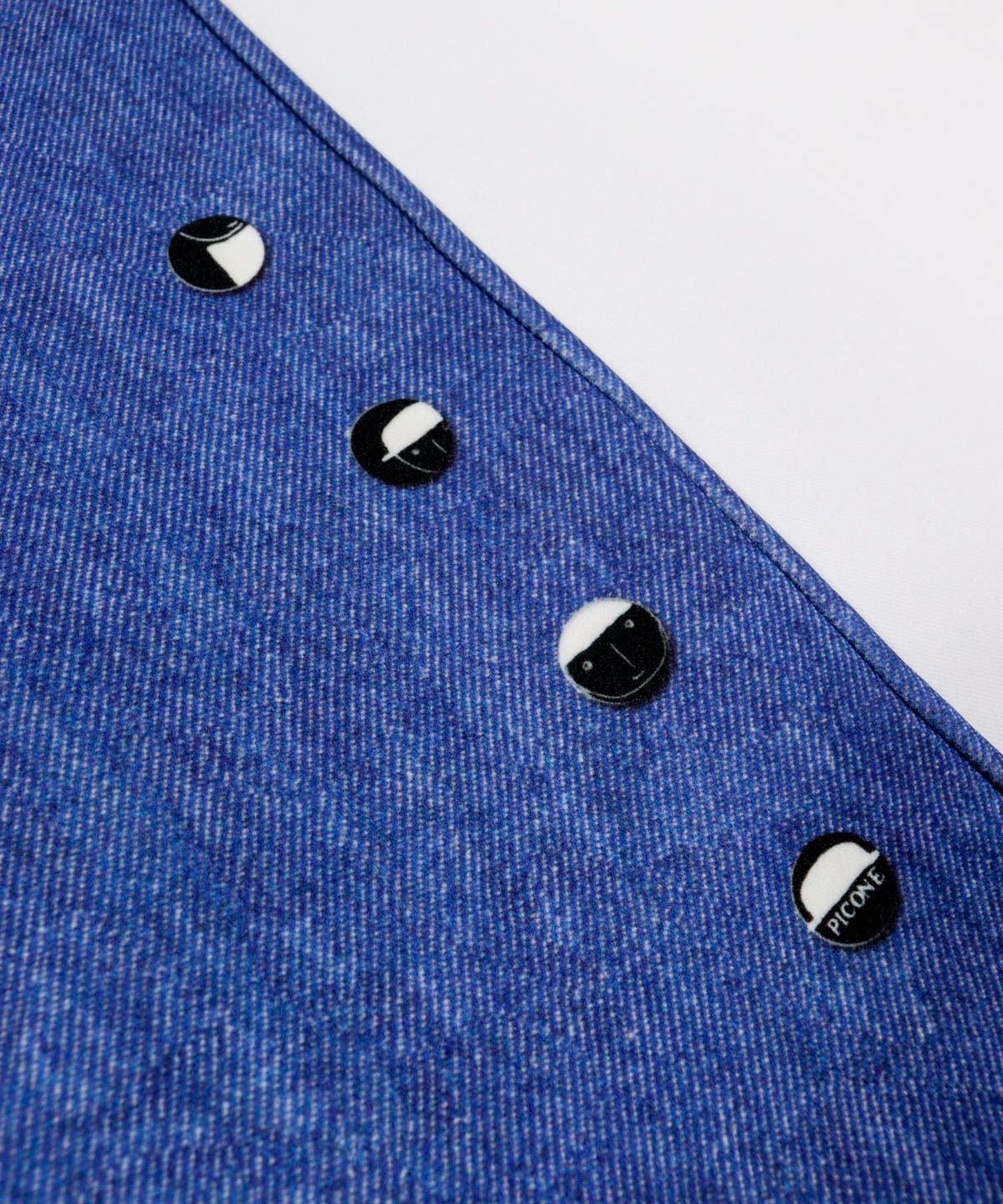 裾ボタン部分（ブルー）