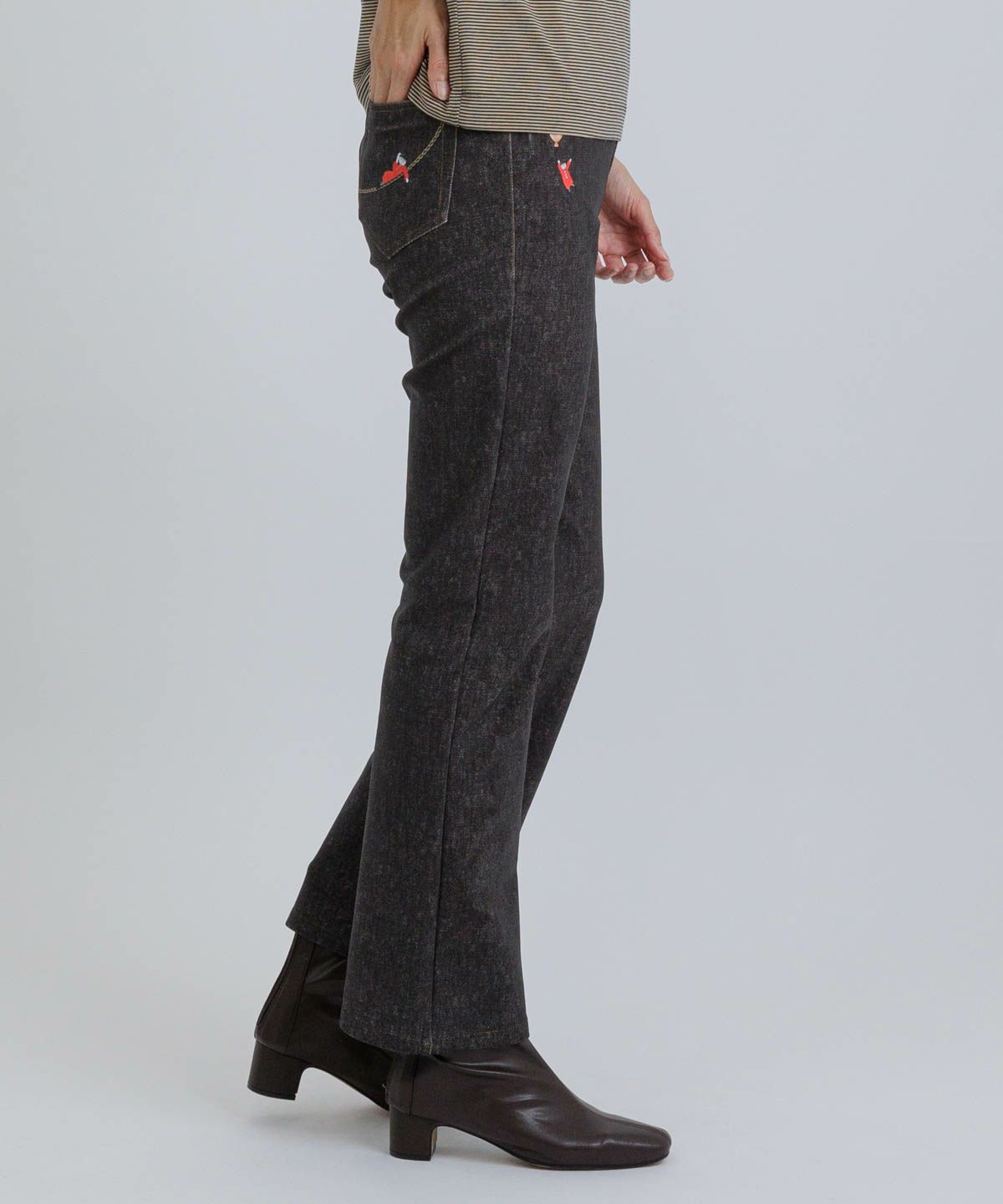 モデル着用画像（ブラック）