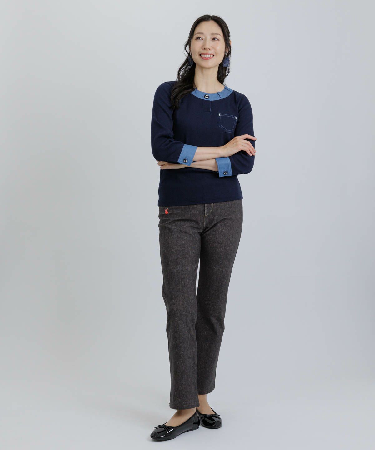 モデル着用画像（ネイビー）
