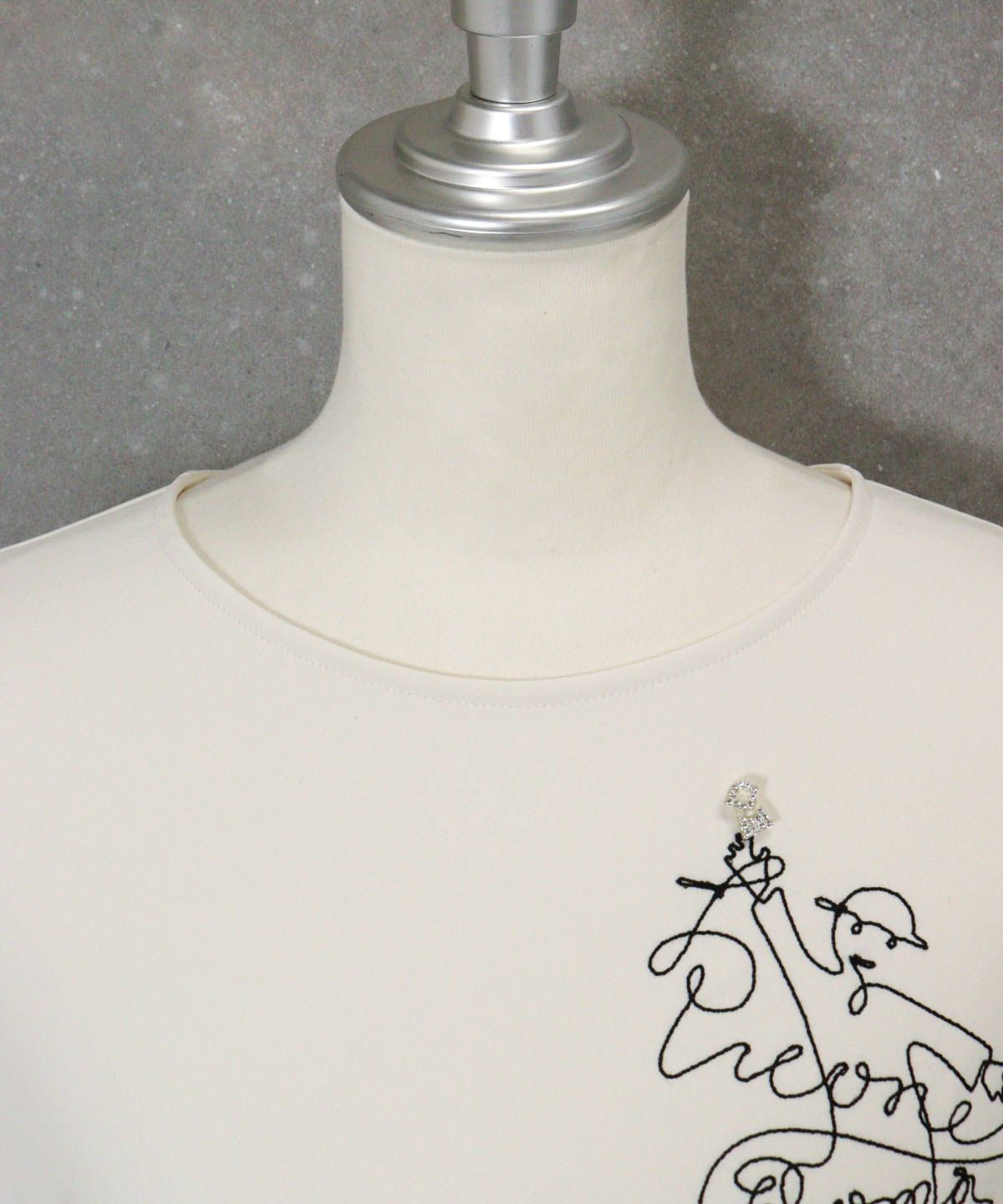 首元部分（ベージュ）