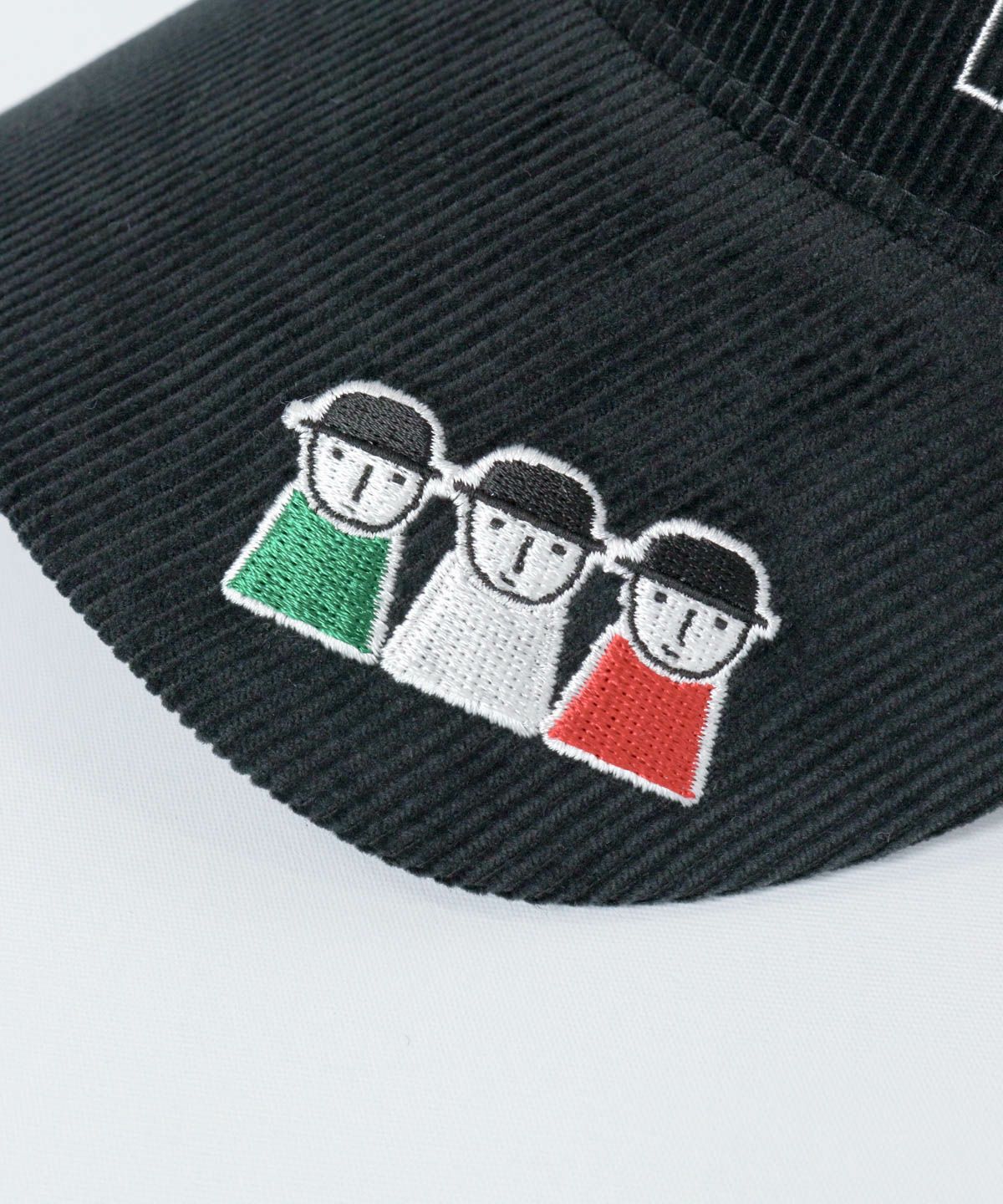 ツバデザイン部分（ブラック）