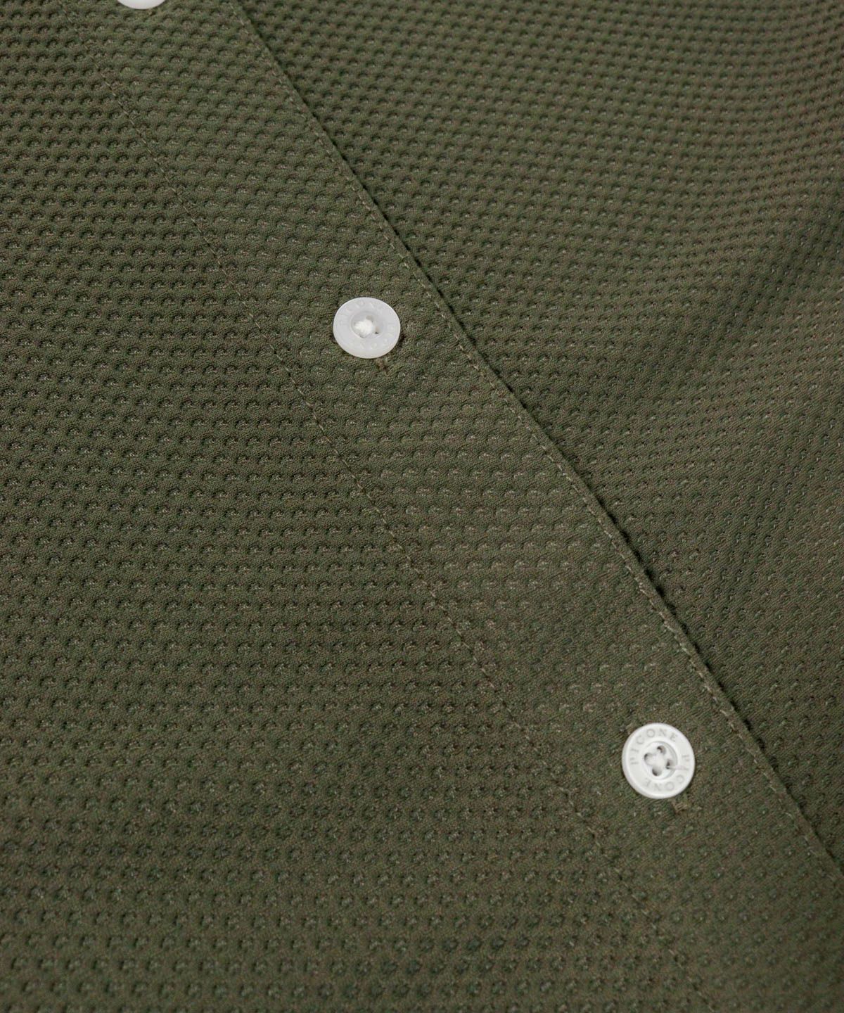 ボタン部分（カーキ）