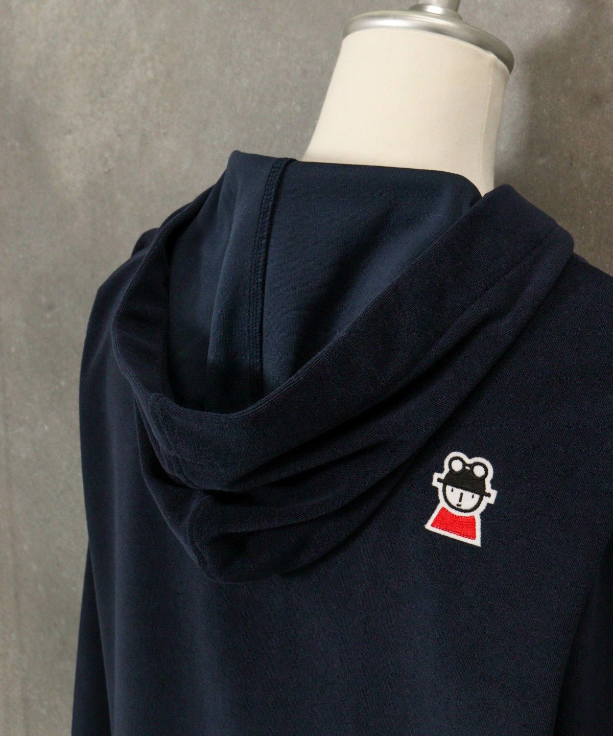 フード部分（ネイビー）