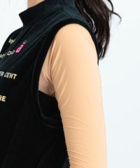 モデル着用画像（ベージュ）