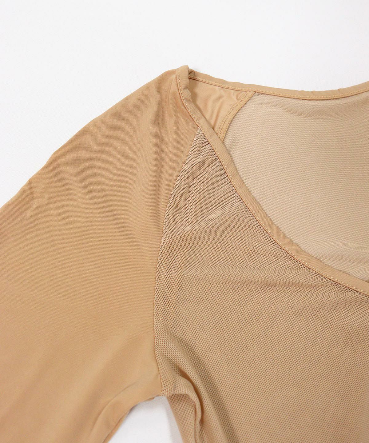 肩周り(ベージュ)