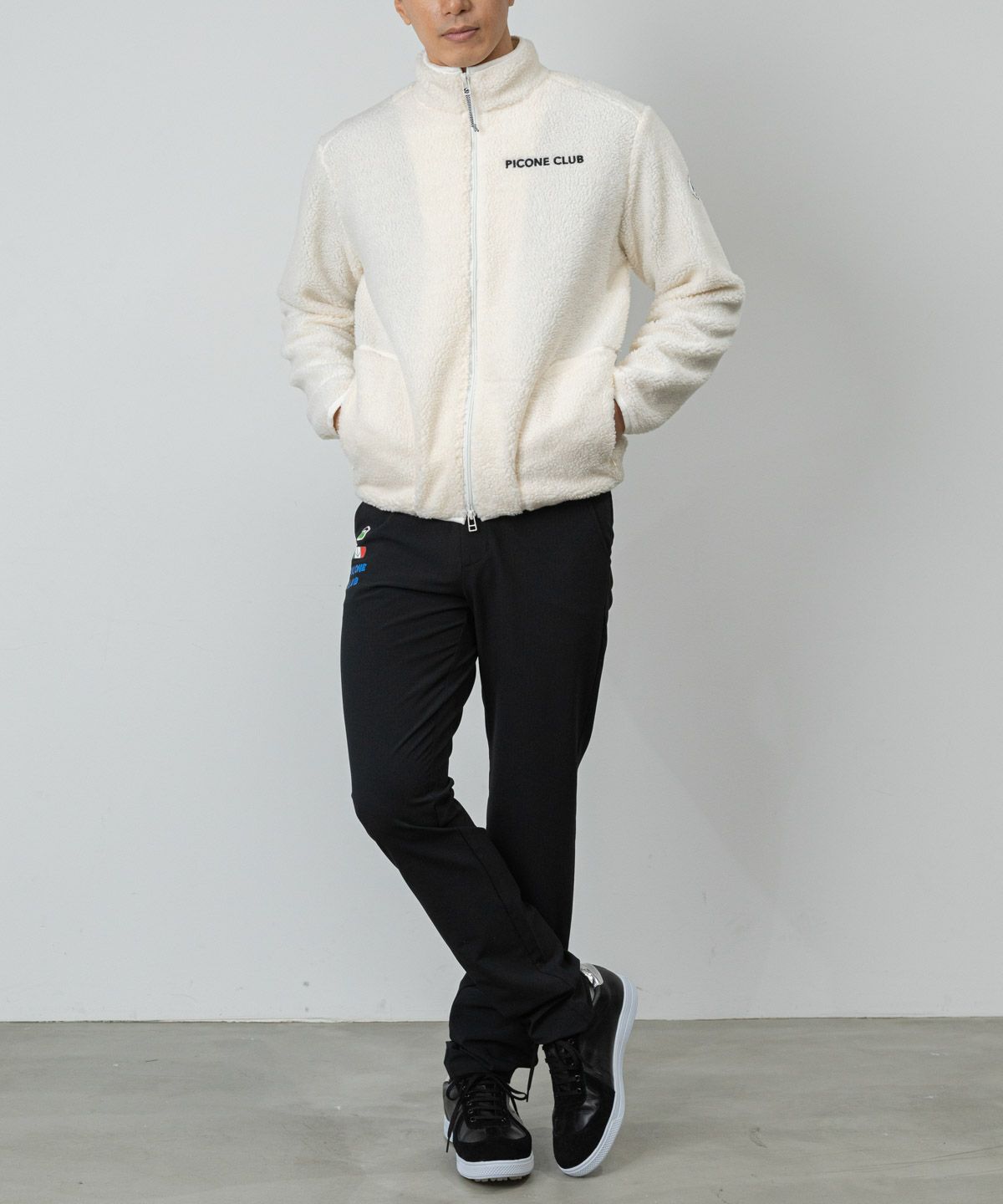 モデル着用画像(ホワイト)