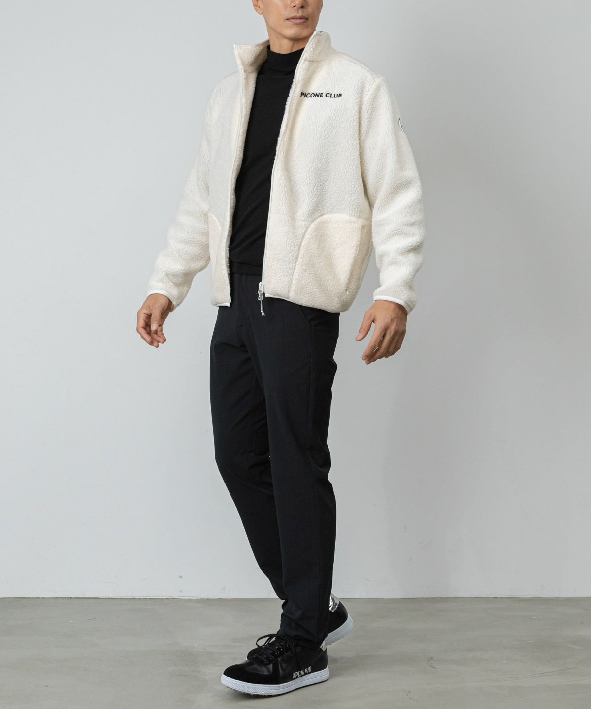 モデル着用画像(ホワイト)