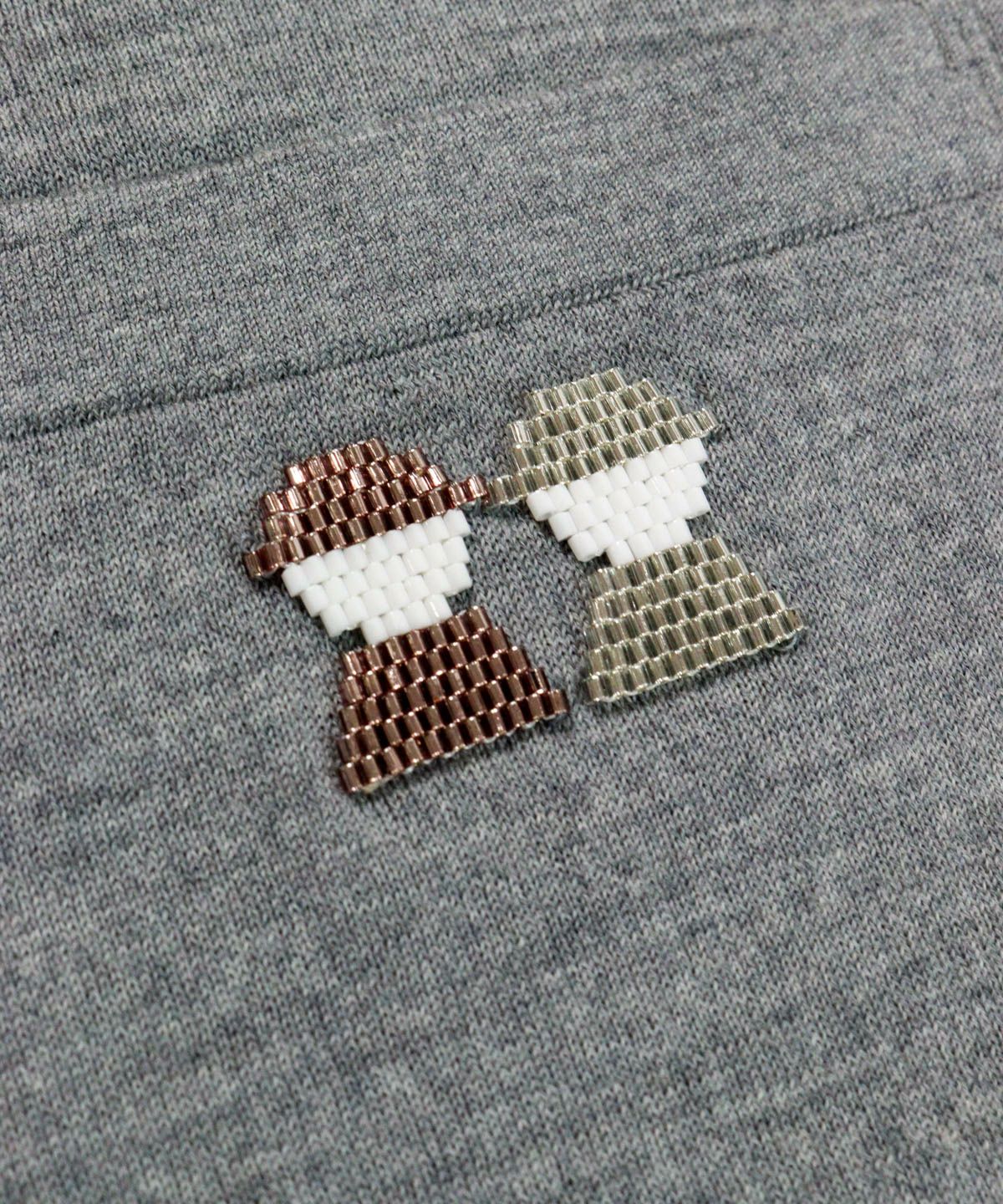 デザイン部分（ライトグレー）