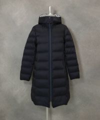 【オンラインストア・店舗限定商品】フード付撥水ダウンコート(ネイビー)前