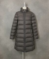 【オンラインストア・店舗限定商品】フード付撥水ダウンコート(グレー)前