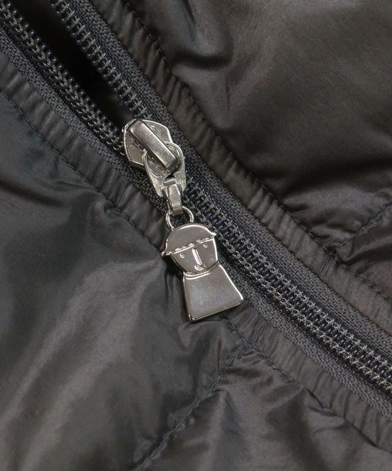 ファスナー部分(グレー)