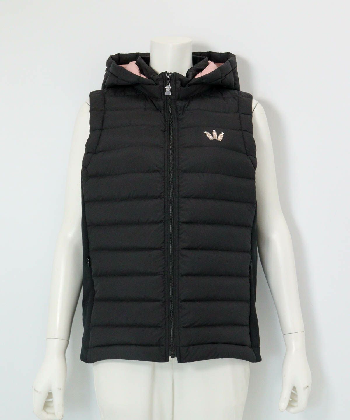 【オンラインストア・店舗限定商品】サイド切替ダウンベスト（ブラック）