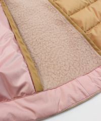 内側生地切替部分（ピンク）