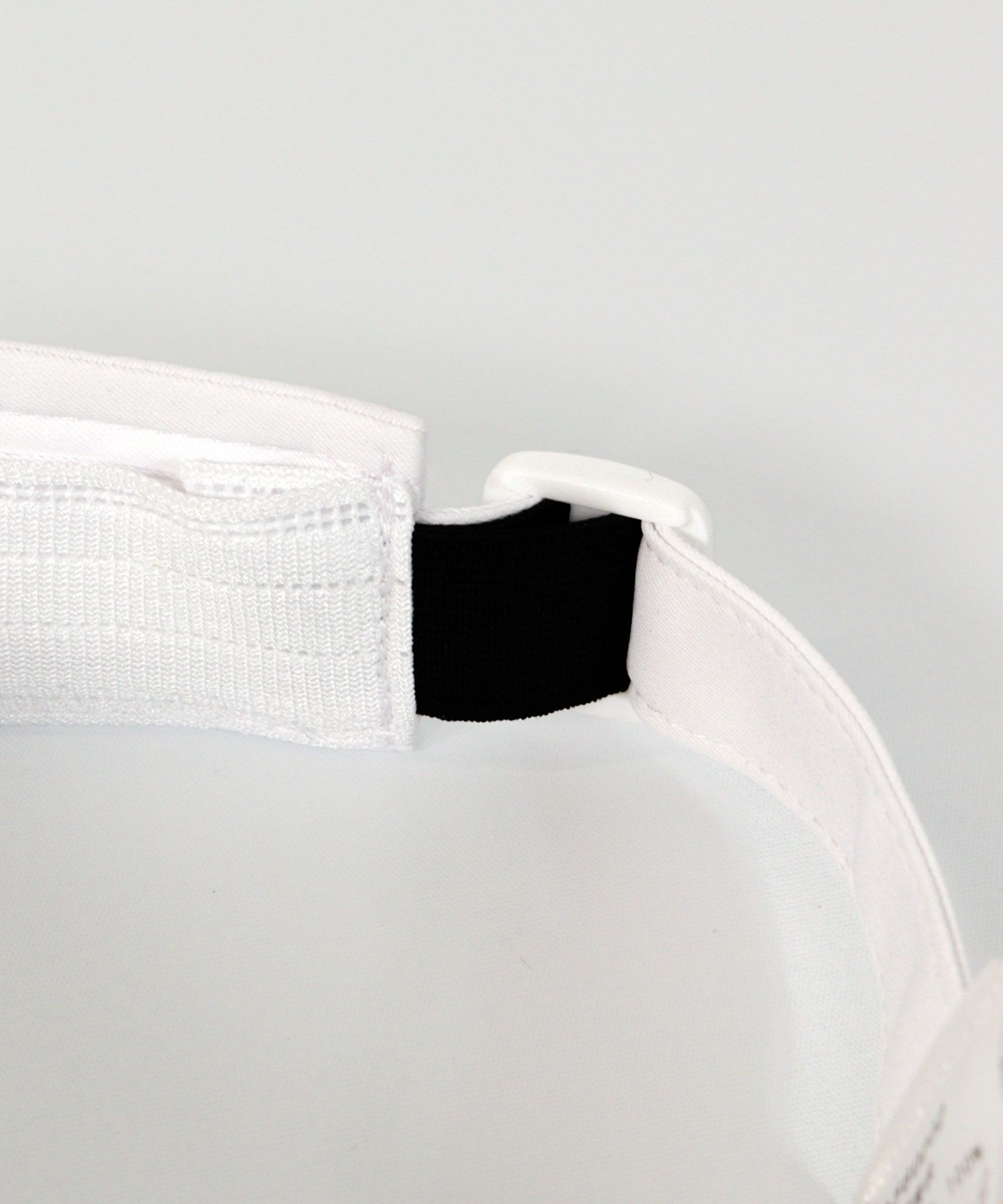 後部ベルト部分(ホワイト×ゴールド)