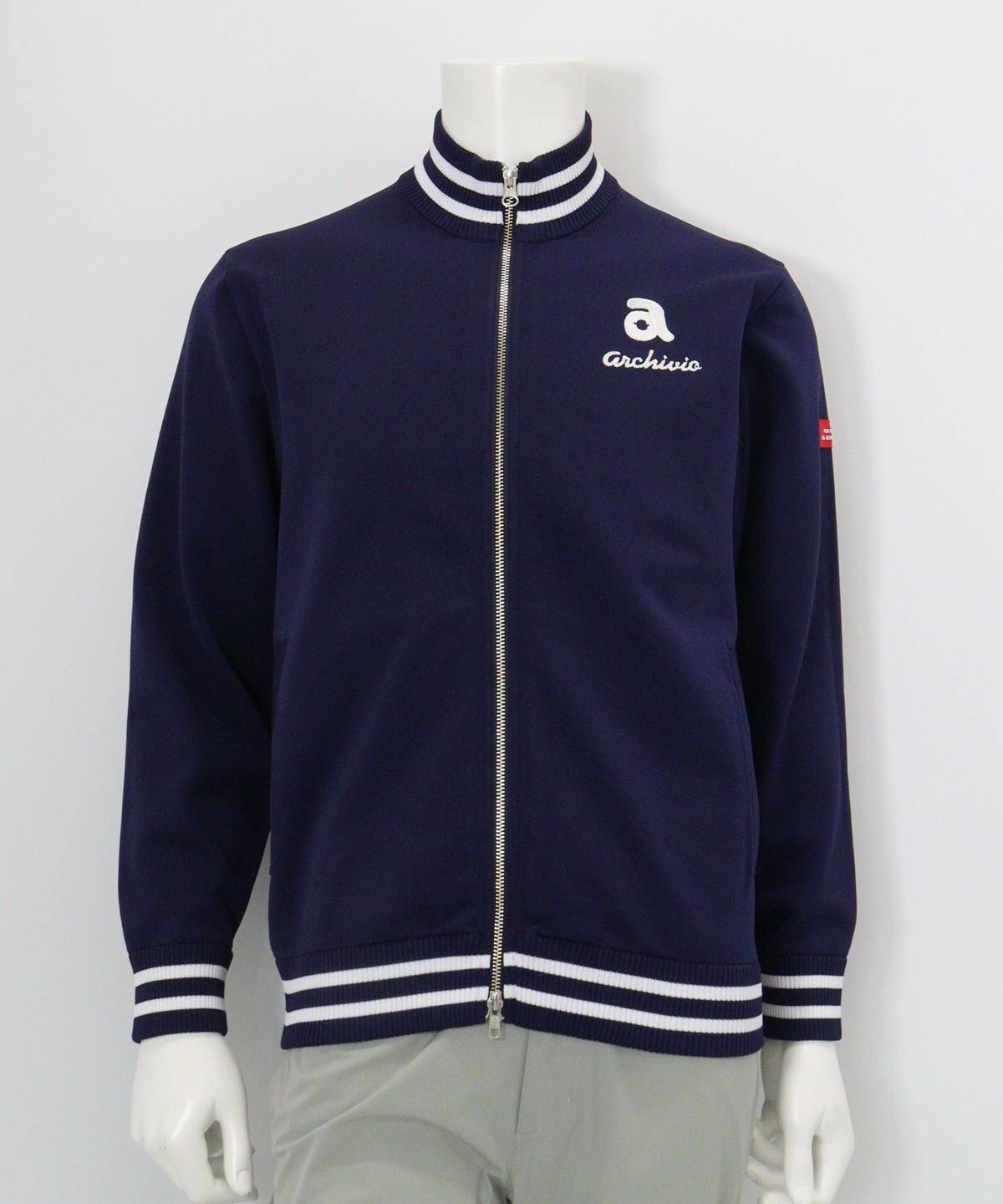【メンズ】バック刺繍ニットブルゾン（ネイビー）